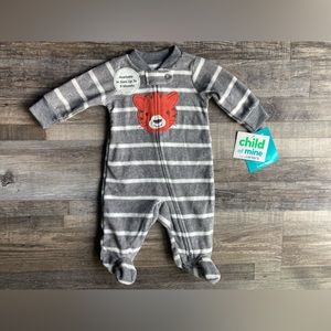 Carter’s Newborn Gray Stripped Tiger Baby Footie Sleeper NWT